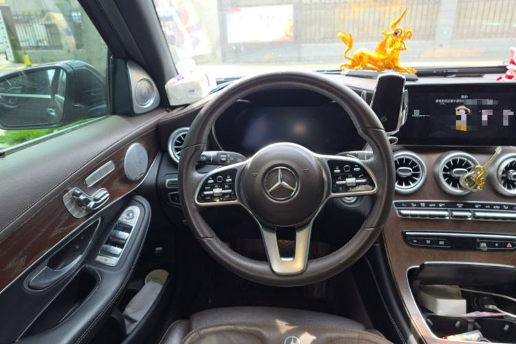 Used Mercedes-Benz GLC 2022 GLC 260 L 4MATIC Luxury Model Steering Wheel