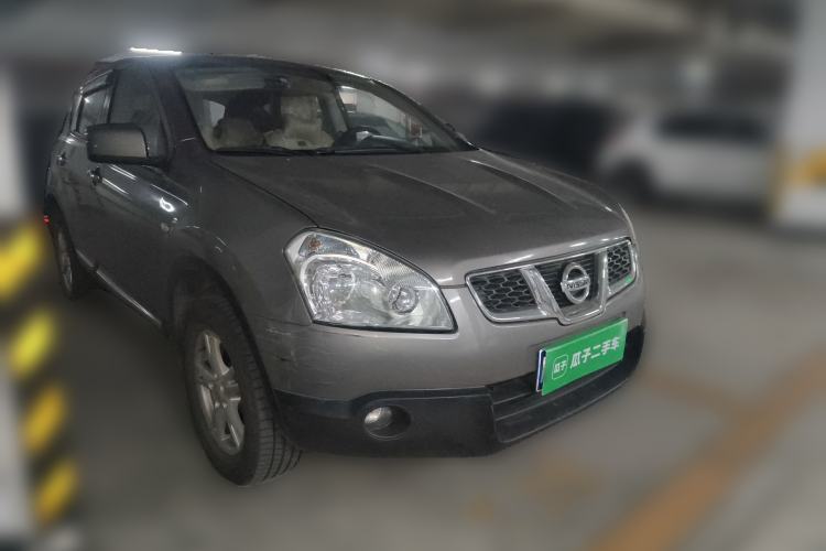 Used Nissan Qashqai 2011 2.0 XL Fire CVT 2WD Front Right 45 Deg