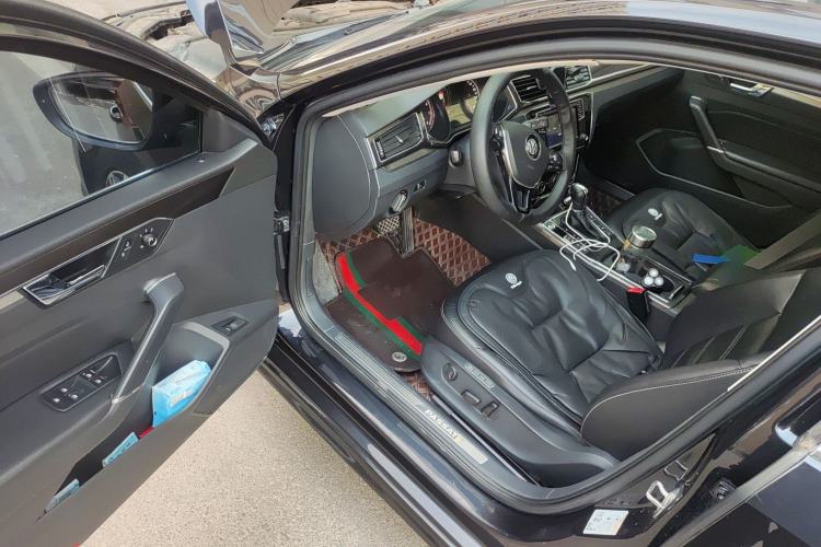 Used Volkswagen Passat 2017 330TSI DSG Prestige Edition
