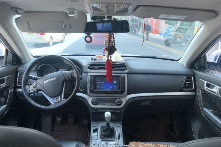 Used Haval H6 Coupe 2015 Blue-Label Facelift 2.0T Manual Two-Wheel Drive Urban Version
