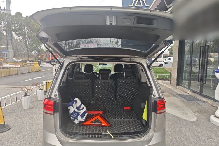 Used Volkswagen Touran 2018 Volkswagen Touran L 280TSI DSG Comfort Edition 7-seater