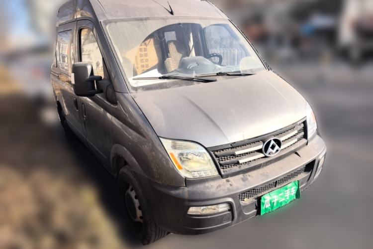 Used SAIC MAXUS Xintu V80 2015 2.5T AMT Aoyuntong Edition Short Wheelbase Mid-Height