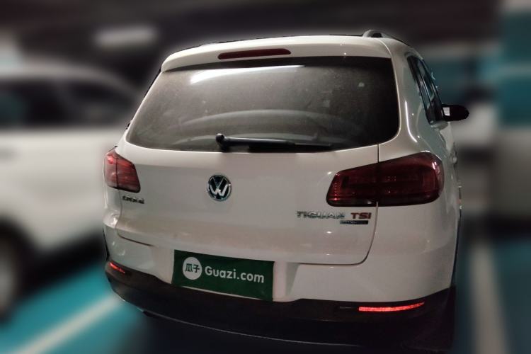 Used Volkswagen Tiguan 2015 2.0 TSI Automatic All-Wheel Drive Luxury Edition Rear