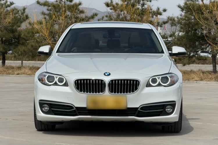 Used BMW 5 Series 2014 525Li Luxury Design Package
