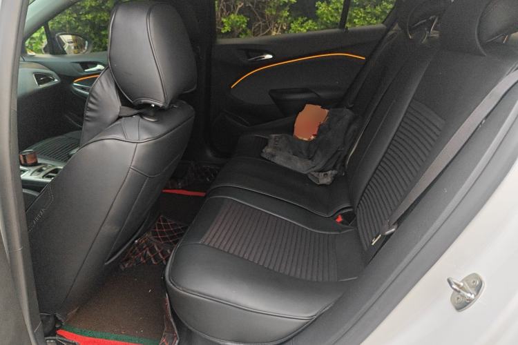 Used Chevrolet Cruze 2018 Hatchback 320 Automatic Pioneer Sunroof Edition Left Rear Seat