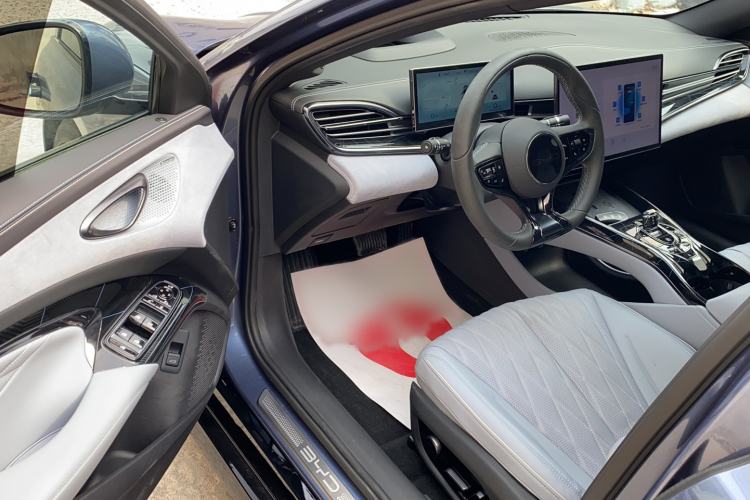 Used BYD Seal 2022 700 km Long-Range Rear-Wheel-Drive Version
