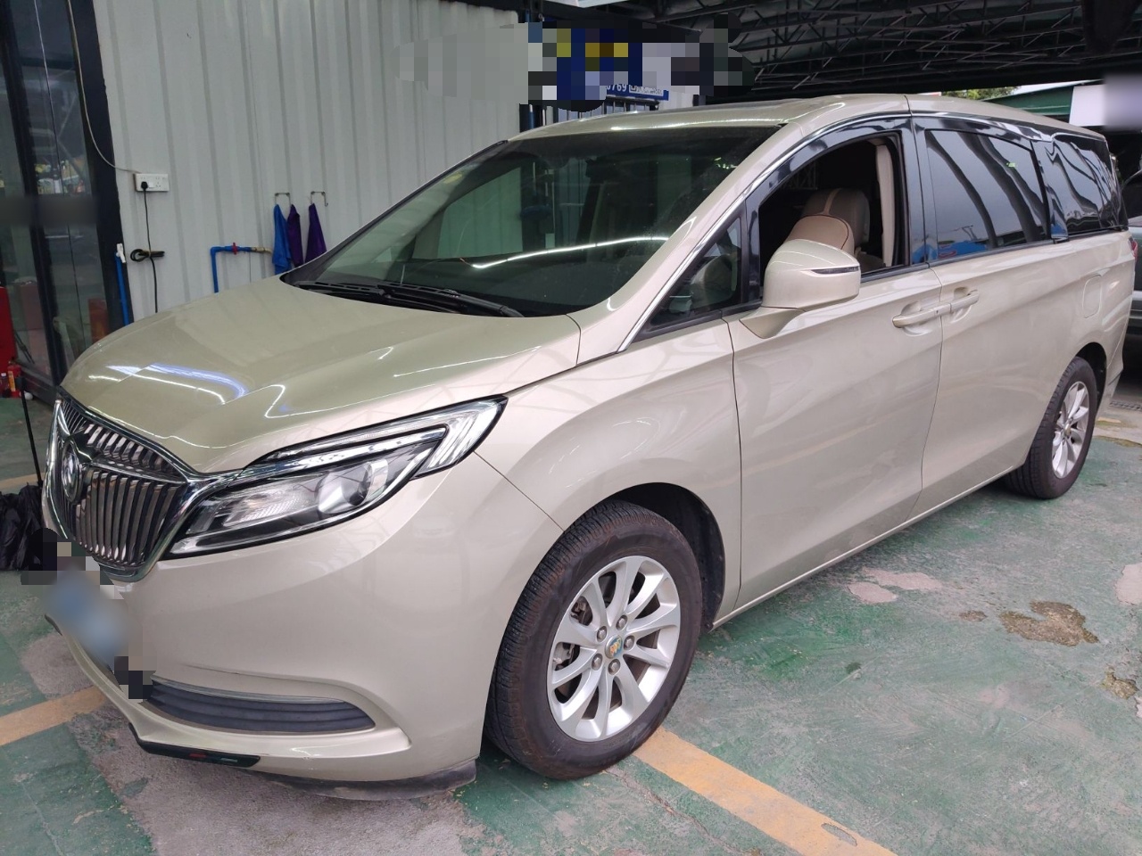 Parte inferior delantera