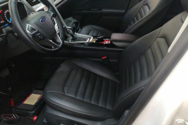 Used Ford Mondeo 2013 2.0L GTDi 200 Fashion Edition Left Front Seat