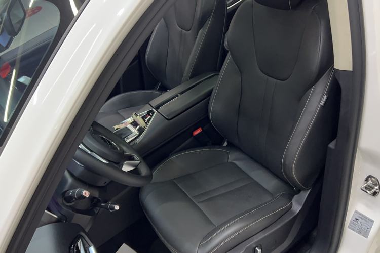 Used Zotye T500 2018 1.5T Automatic Smart Connected Prestige Model
