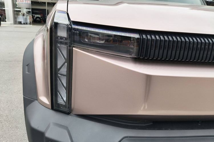 Used iCAR 03 2024 501km Four-wheel Drive Long-Range Advanced Version