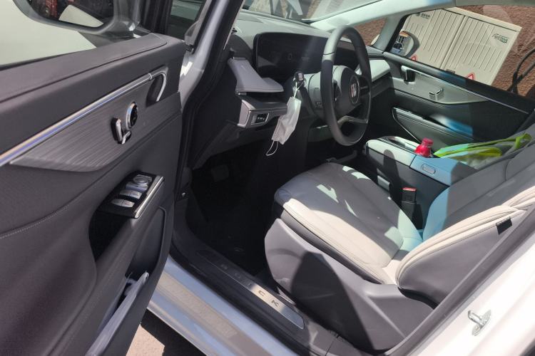 Used Buick GL8 2025 Lu Zun First Edition Driver Seat