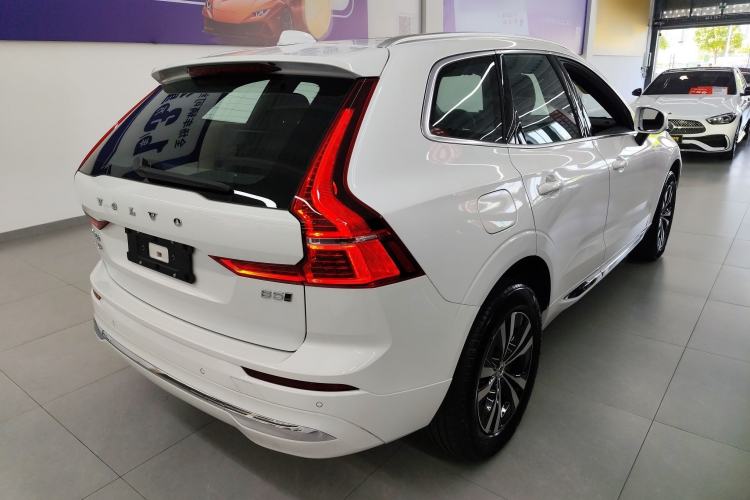 Used Volvo XC60 2023 B5 4x4 Smart Luxury Edition