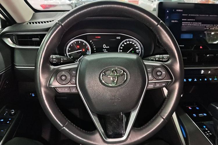 Used Toyota Harrier 2022 2.0L CVT Two-Wheel Drive Deluxe Edition