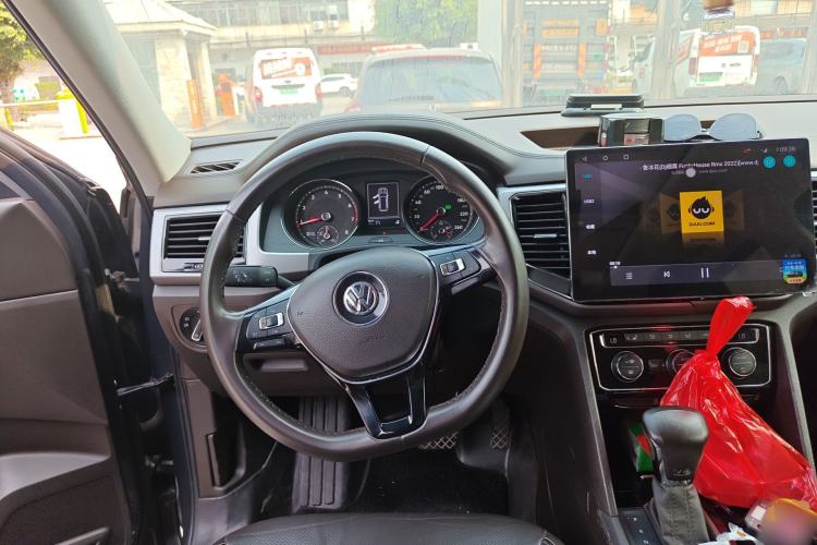 Used Volkswagen Teramont 2017 530 V6 Four-Wheel Drive Luxury Edition Steering Wheel