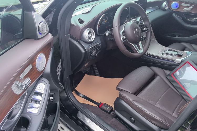 Used Mercedes-Benz GLC 2020 GLC 300 L 4MATIC Dynamic Edition Driver Seat