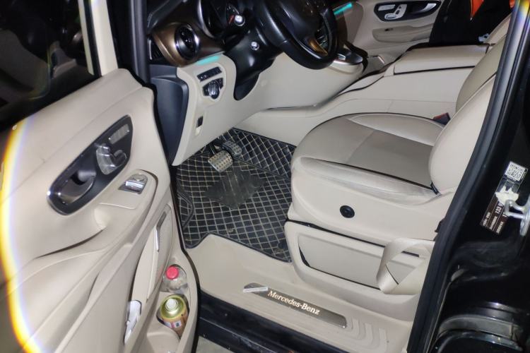 Used Mercedes-Benz V-Class 2020 V 260 L Long-wheelbase Luxury Edition