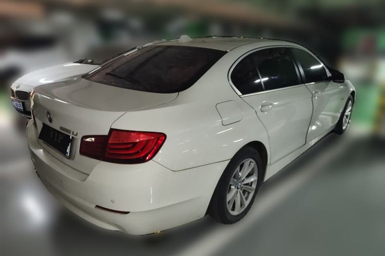 Used BMW 5 Series 2013 525Li Leading Model Rear Right 45 Deg