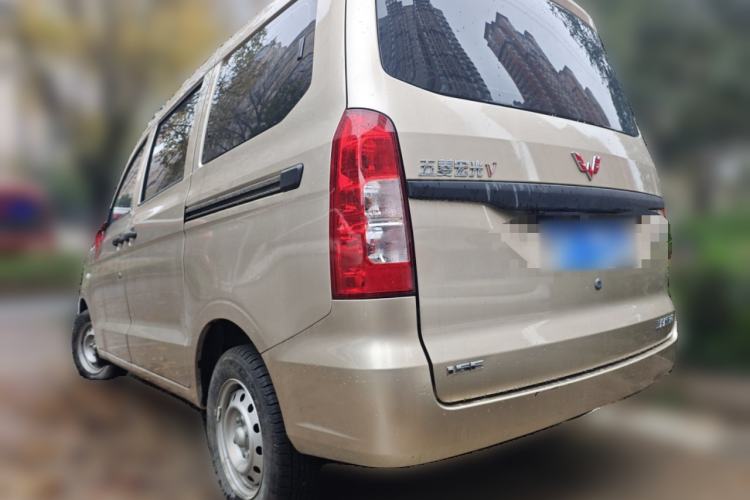 Used Wuling Hongguang V 2022 1.5L Jingqu Version Hydraulic Power Steering LAR