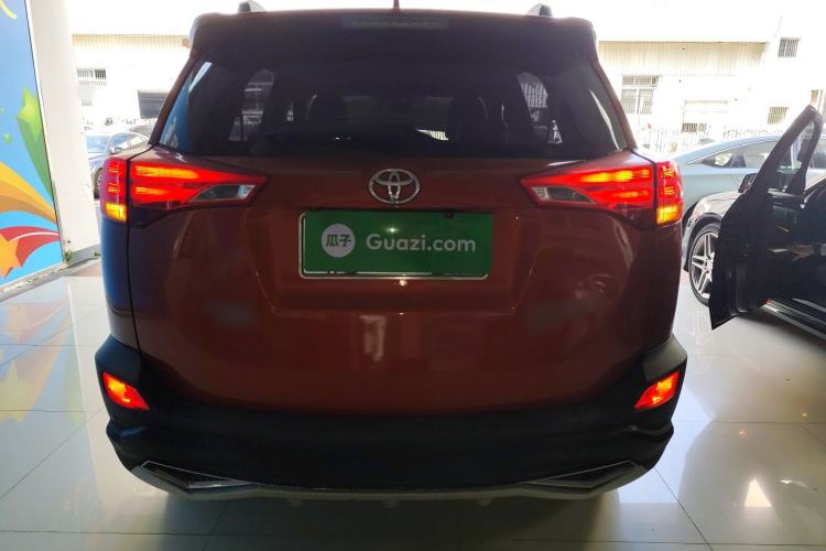 Used Toyota RAV4 2015 2.0L CVT Four-Wheel Drive New Edition