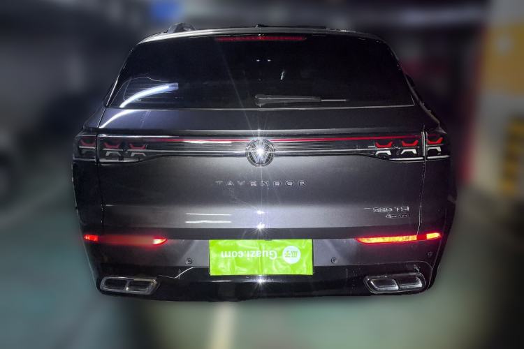 Used Volkswagen Tavendor 2024 380TSI All-Wheel Drive R-Line Cruise Edition