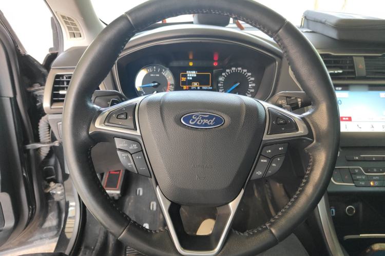 Used Ford Mondeo 2018 EcoBoost 200 Smart Control Fashion Model China VI Standard