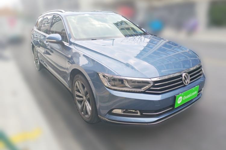 Used Volkswagen Variant 2017 380TSI Two-Wheel Drive Comfort Edition
