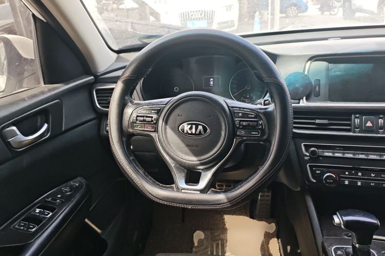 Used Kia K5 2016 1.6T Automatic LUX
