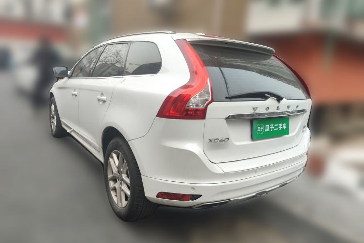 Used Volvo XC60 2017 T5 AWD Smart Upgrade Model