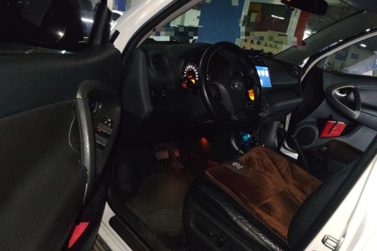 Used Toyota RAV4 2013 Special Edition 2.4L Automatic 4x4 Prestige Driver Seat