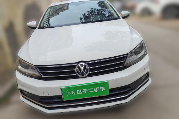 Used Volkswagen Sagitar 2015 230TSI Automatic Luxury Model