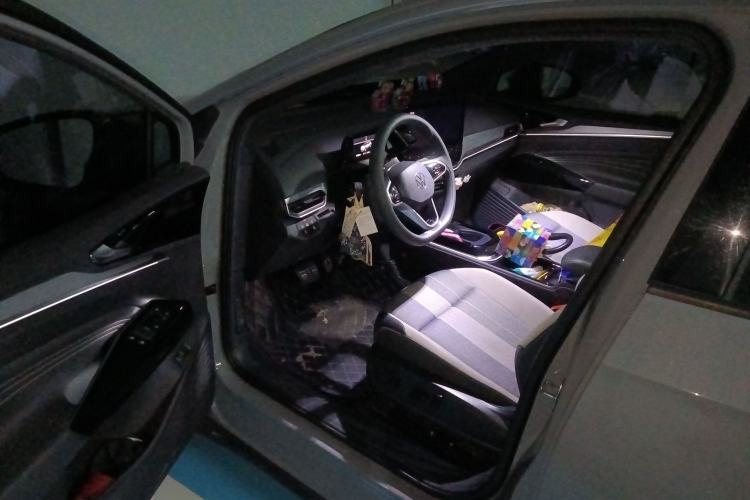 Used Volkswagen ID.4 CROZZ 2021 Long-Range PURE+ Two-Wheel Drive Version