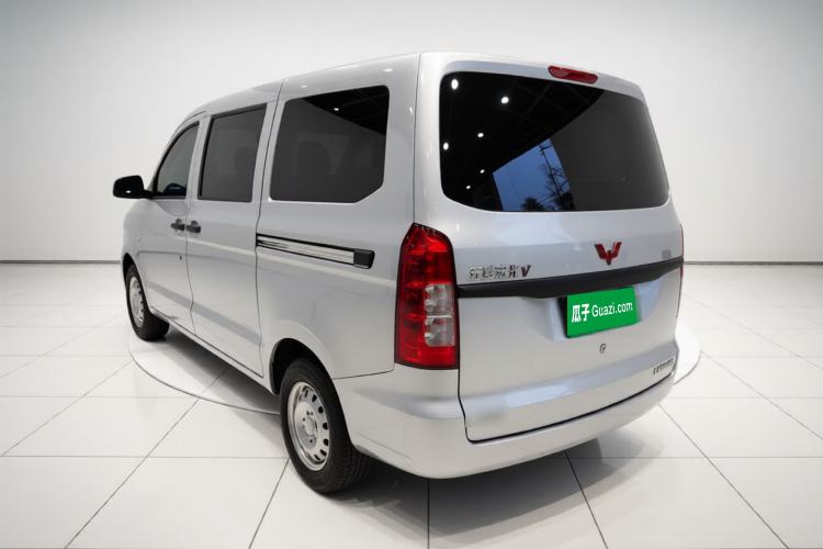 Used Wuling Hongguang V 2022 1.5L Jingqu Version Hydraulic Power Steering LAR