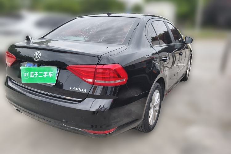 Used Volkswagen Lavida 2017 1.6L Automatic Comfort Edition
