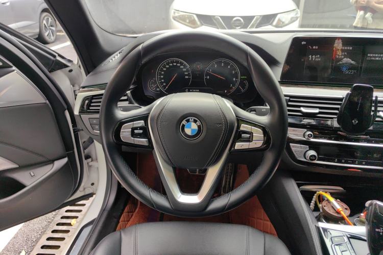 Used BMW 5 Series 2018 525Li M Sport Package Steering Wheel