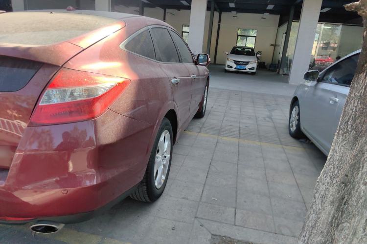 Used Honda Crosstour 2012 2.4L Luxury Edition
