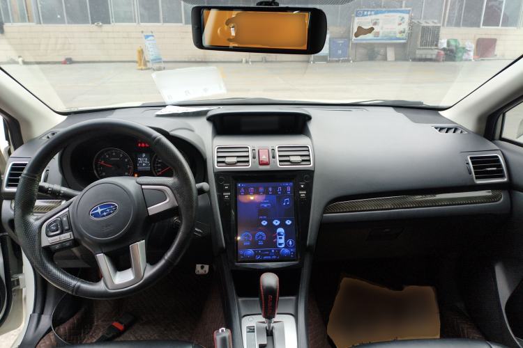 Used Subaru XV 2016 2.0i Ambition Edition Center Console