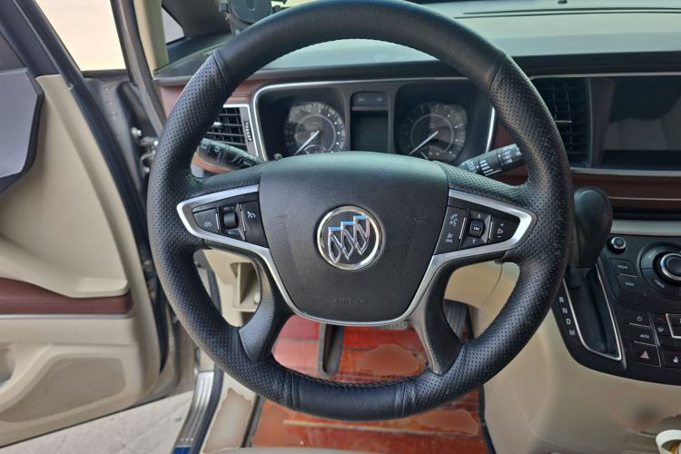 Used Buick GL8 2018 28T Luxury Model China VI Standard