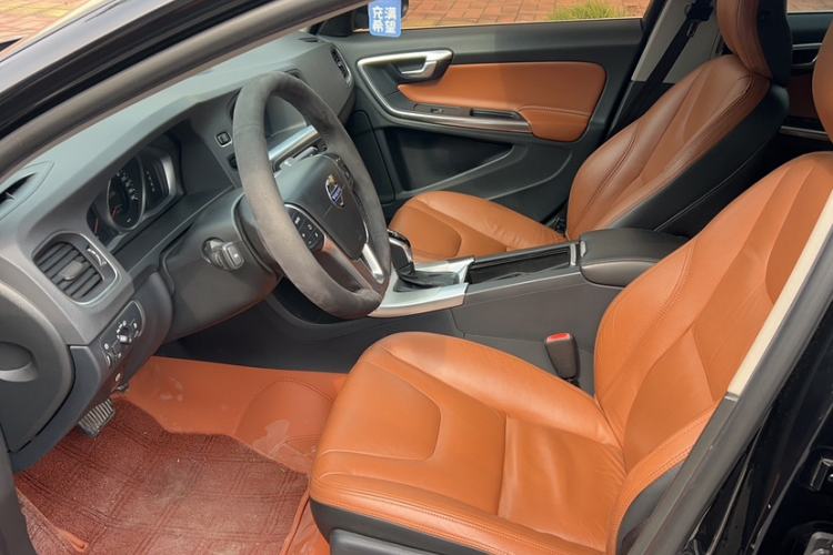 Used Volvo S60 2015 S60L 2.0T Zhiyuan Edition