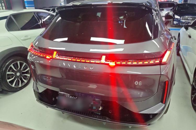 Used Lynk & Co 08 EM-P 2023 220 km Limited-Time Edition
