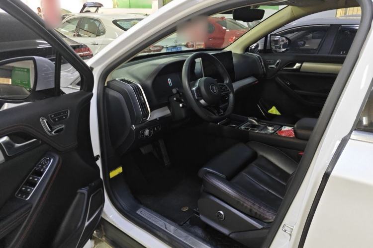 Used BYD Tang New Energy 2019 DM 2.0T All-Wheel Drive Connected Innovation Edition 7 Seats China VI Standard Interior 3