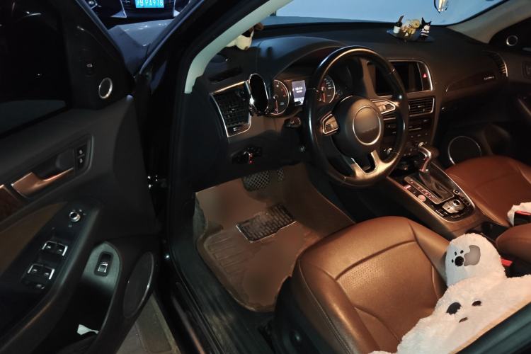 Used Audi Q5 2015 40 TFSI Comfort Model
