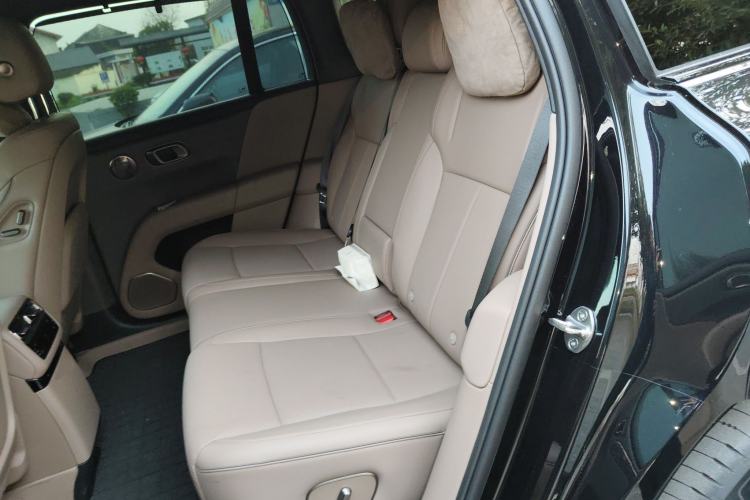 Used Li Auto Li Auto i6 2025 Model Four-Wheel-Drive Standard Type
