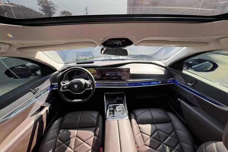 Used BMW 7 Series 2023 740Li Leading Edition Luxury Package