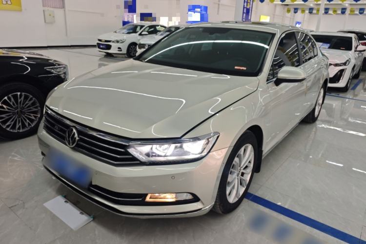 Used Volkswagen Magotan 2017 330TSI DSG Luxury Model