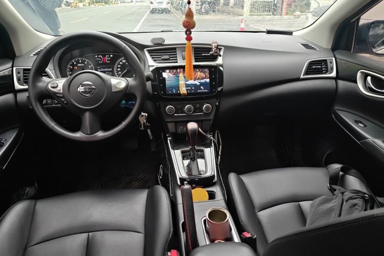 Used Nissan Sylphy 2022 Classic 1.6XL CVT Luxury Edition Center Console