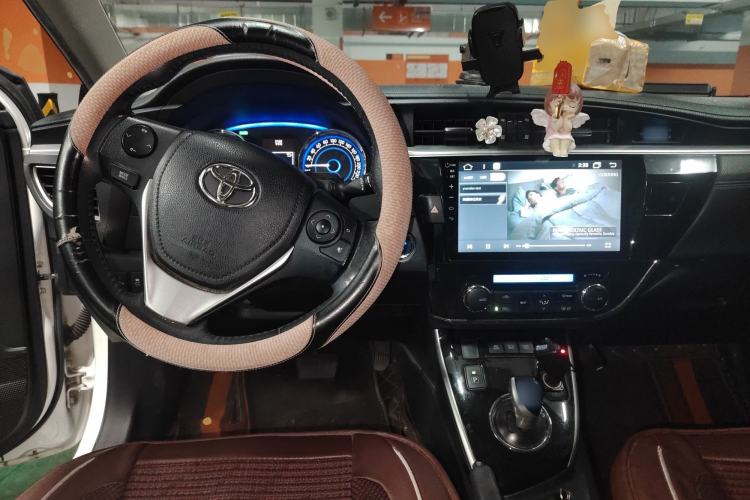 Used Toyota Corolla 2016 Dual-Engine 1.8L E-CVT Elite Edition