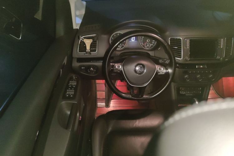 Used Volkswagen Sharan 2016 380TSI Luxury 7-Seater Steering Wheel