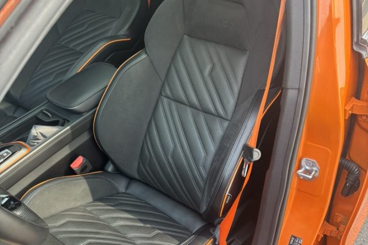 Used Lynk & Co 02 Hatchback 2021 2.0TD Halo Driving Control Kit Edition