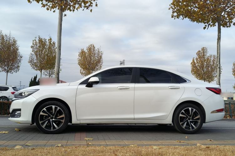 Used BAIC Beijing U7 2019 1.5T CVT New Smart Version China VI Emission Standard