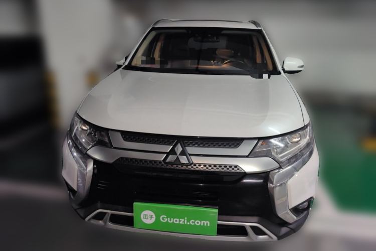 Used Mitsubishi Outlander 2020 2.0L Two-Wheel Drive Enjoyment Version 5 Seats